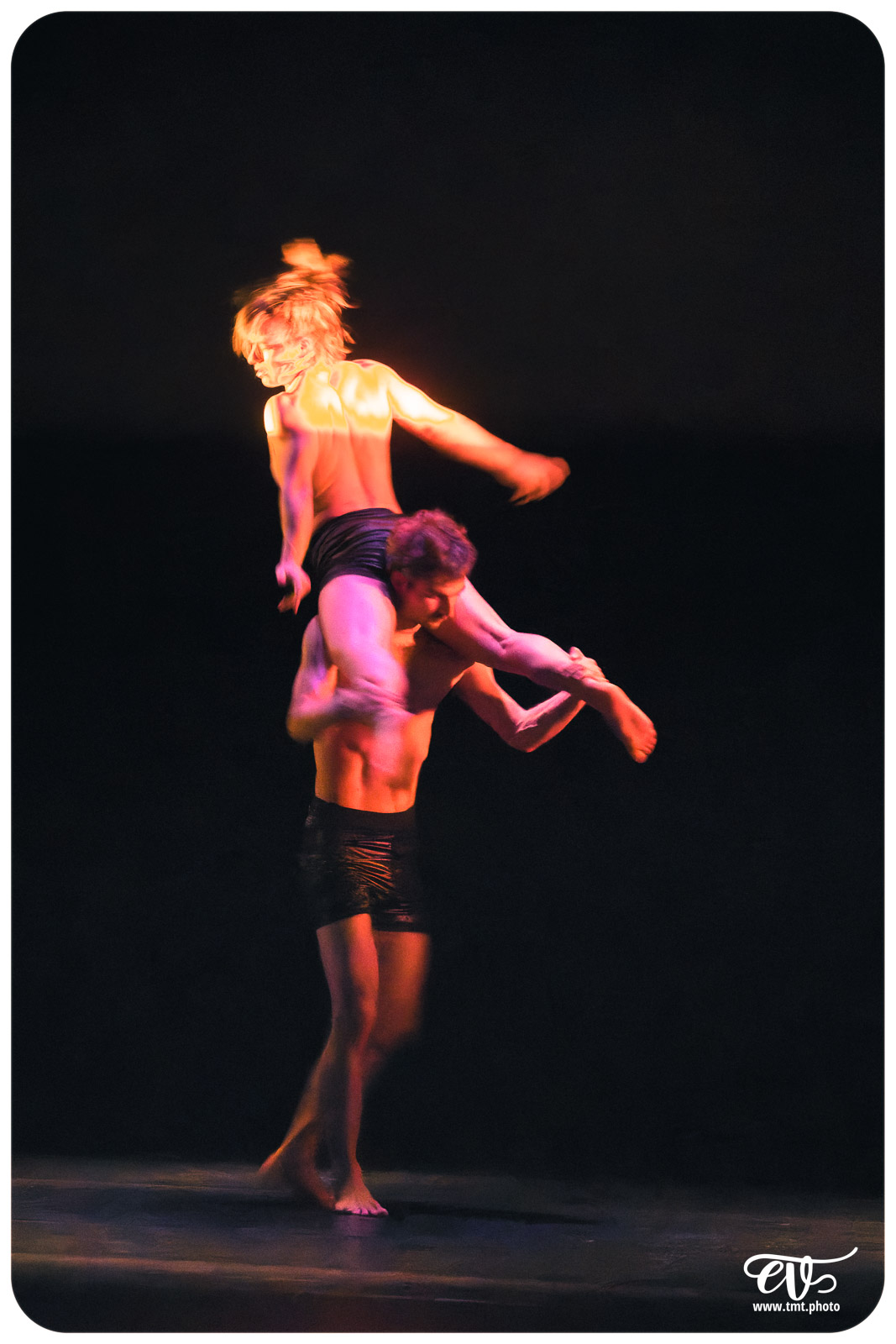 N.ORMES (AGATHE & ADRIEN)